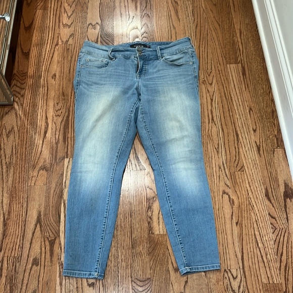 Torrid Premium Jeggings, 2 light and dark - Picture 2 of 16